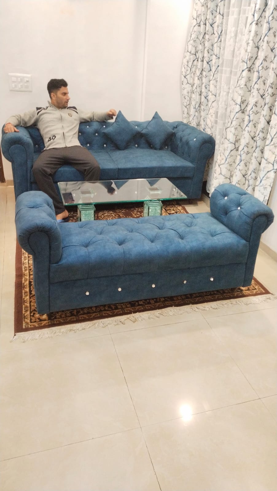 Customer reviewer Priya Patel from Ghaziabad